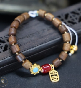 Vòng tay trầm hương 019