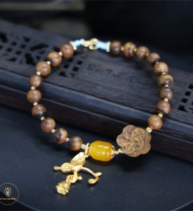 Vòng tay trầm hương 036