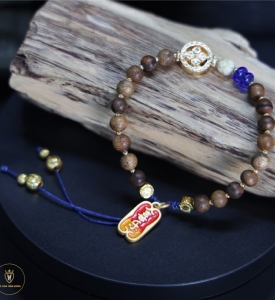 Vòng tay trầm hương 049