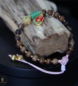 Vòng tay trầm hương 072